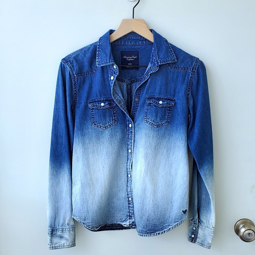 M American Eagle Ombre Demin Jacket